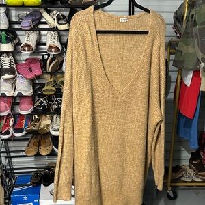 Free People Tan V-Neck oversize Sweater size large